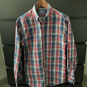 vineyard vines button down shirt
